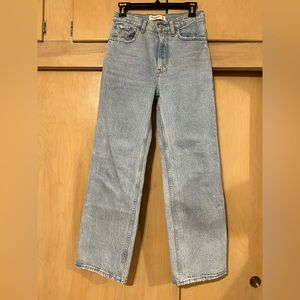 Abercrombie High Waisted 90s Relaxed Jeans